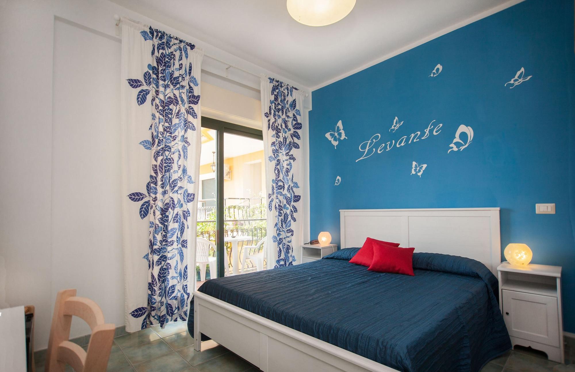 Hotel Donna Rosa SantʼAlessio Siculo 외부 사진