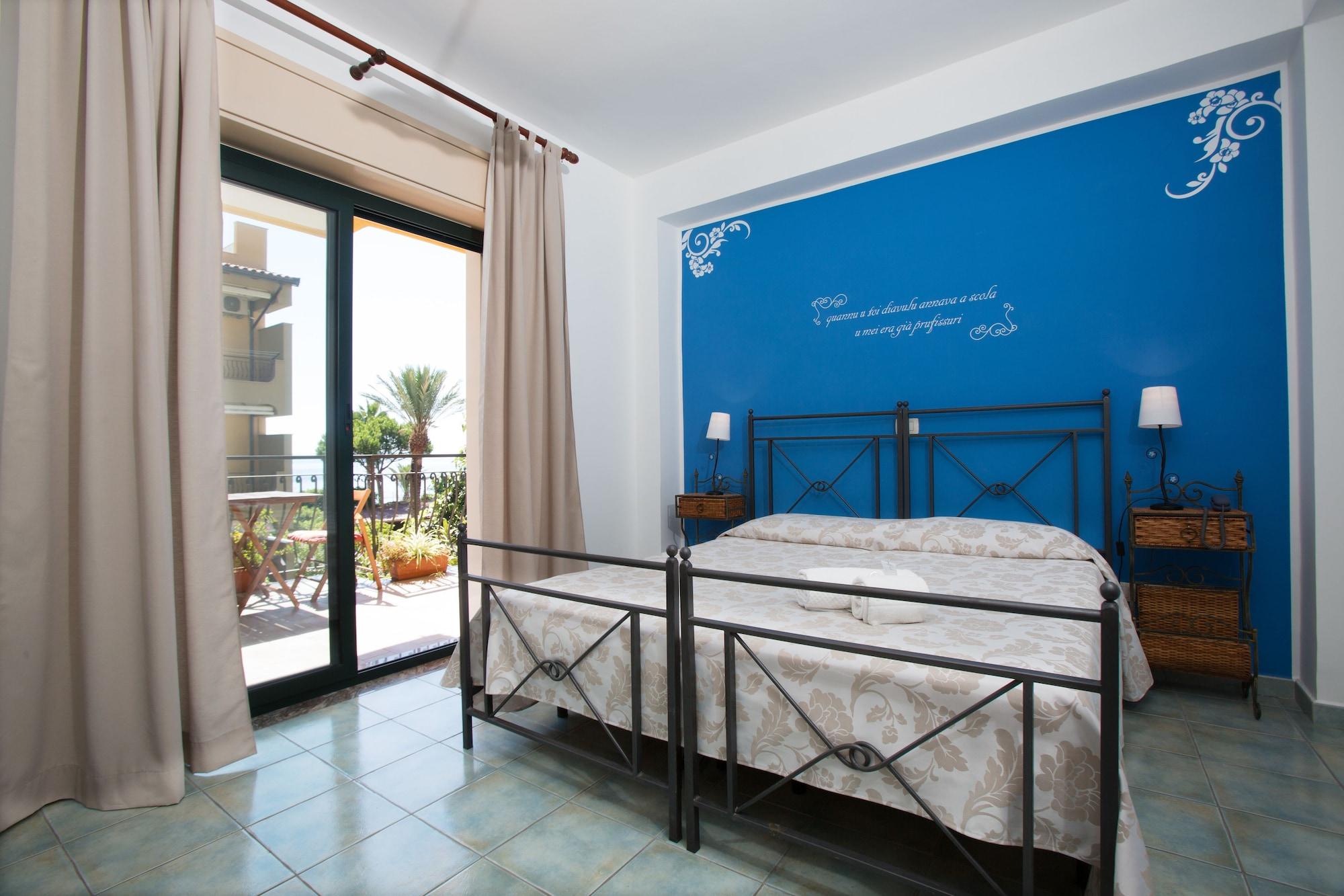 Hotel Donna Rosa SantʼAlessio Siculo 외부 사진