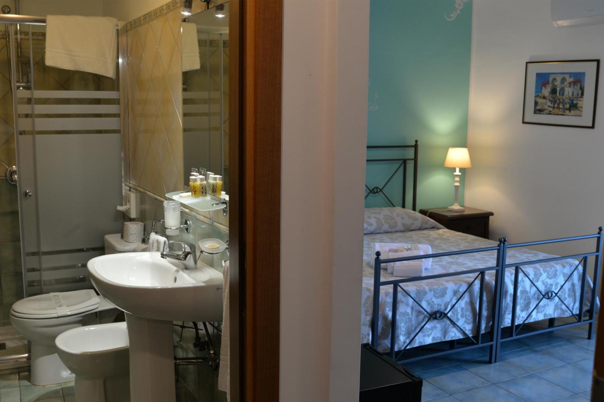 Hotel Donna Rosa SantʼAlessio Siculo 외부 사진