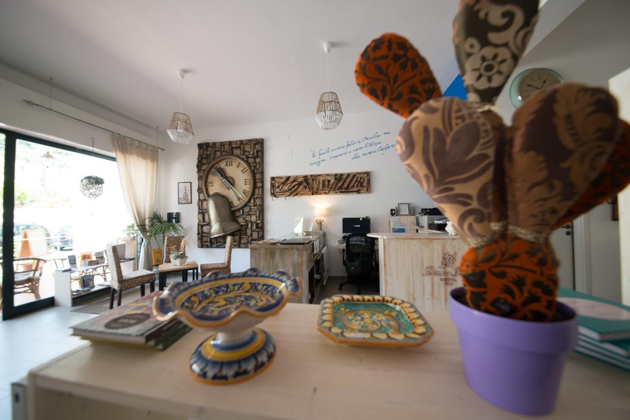 Hotel Donna Rosa SantʼAlessio Siculo 외부 사진