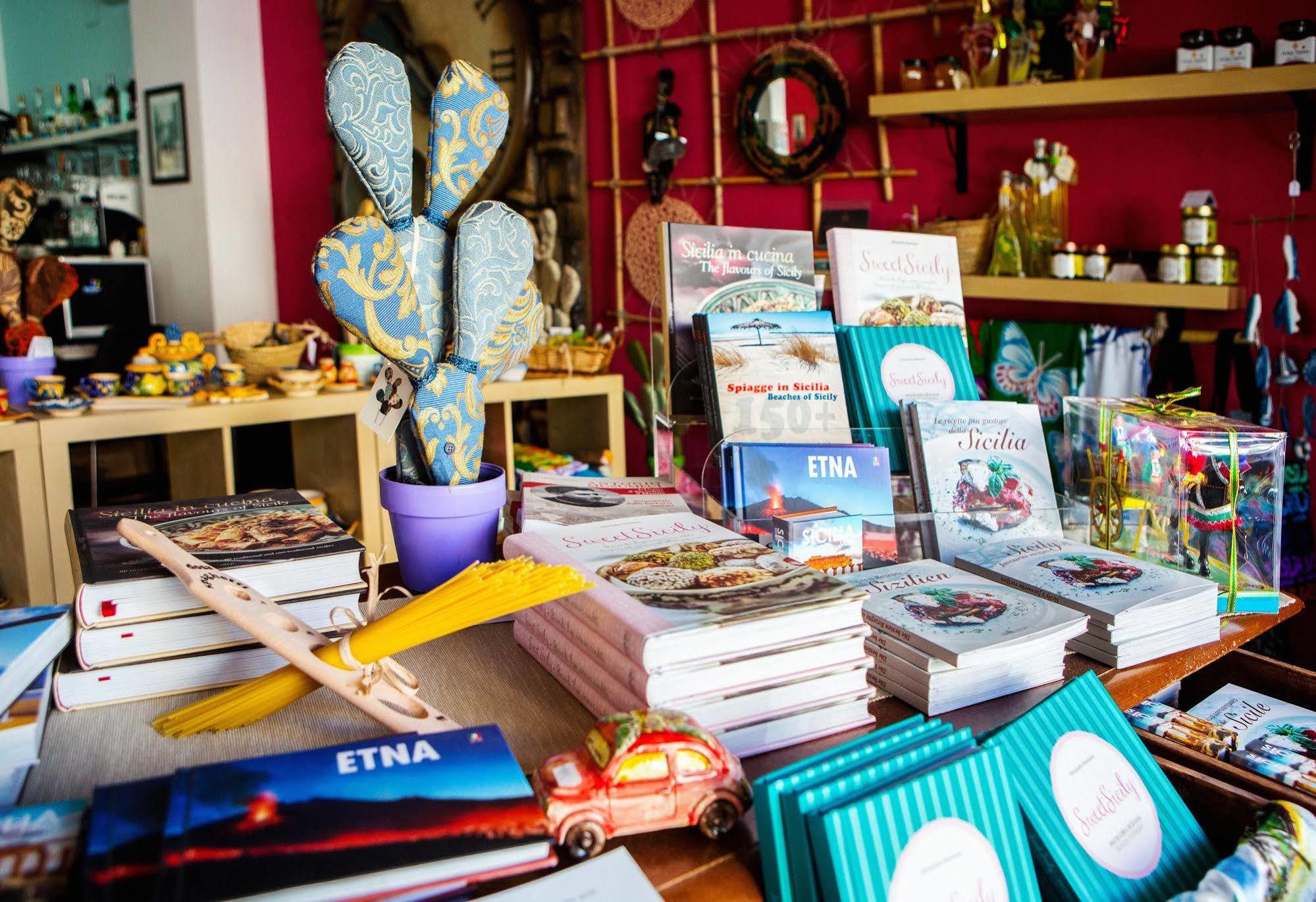 Hotel Donna Rosa SantʼAlessio Siculo 외부 사진